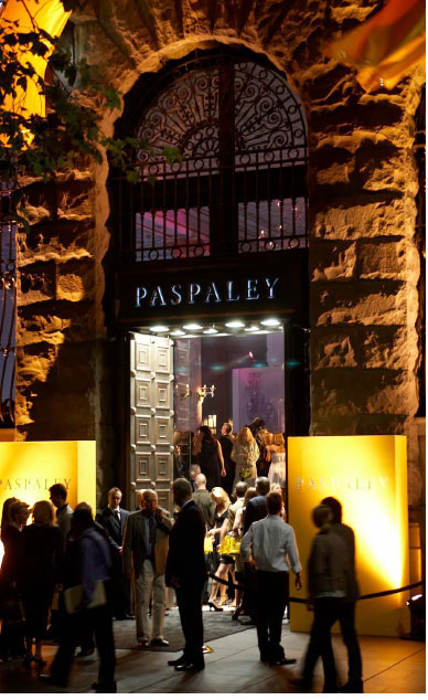 PASPALEY. To create an evening event in store to launch the new flag ship location at no. 2 Martin Place, Sydney. In order to create a powerful fashion moment the jewellery needs to be on the human body, creating something to photograph, something to inspire a photographer and something to add theatrically to the live event. 8 great girls and 10 photographers who follow the girls through the party creating commotion and mayhem, styling the girls like actresses from classic films, taking inspiration from Fellini’s la Dolce Vita, referencing the Anita Ekberg and Anouk Aimee characters, a black version of the Marilyn Monroe dress from Gentlemen Prefer Blondes and the Grace Kelly wardrobe in Hitchcock’s To Catch a Thief.
