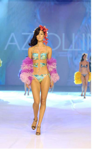 THE MYER SHOWS. S/S 04 – Martin Place, Sydney. A/W 04 – The Sydney Theatre, Sydney. S/S 05 – Martin Place, Sydney. A/W 05 – Central City Film Studios, Melbourne. S/S 06 – Royal Hall of Industries, Sydney