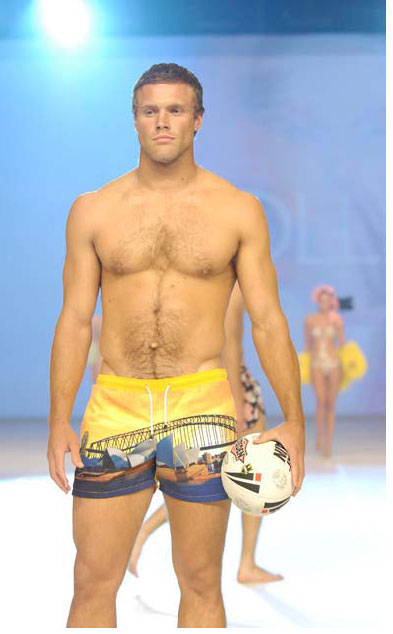 THE MYER SHOWS. S/S 04 – Martin Place, Sydney. A/W 04 – The Sydney Theatre, Sydney. S/S 05 – Martin Place, Sydney. A/W 05 – Central City Film Studios, Melbourne. S/S 06 – Royal Hall of Industries, Sydney